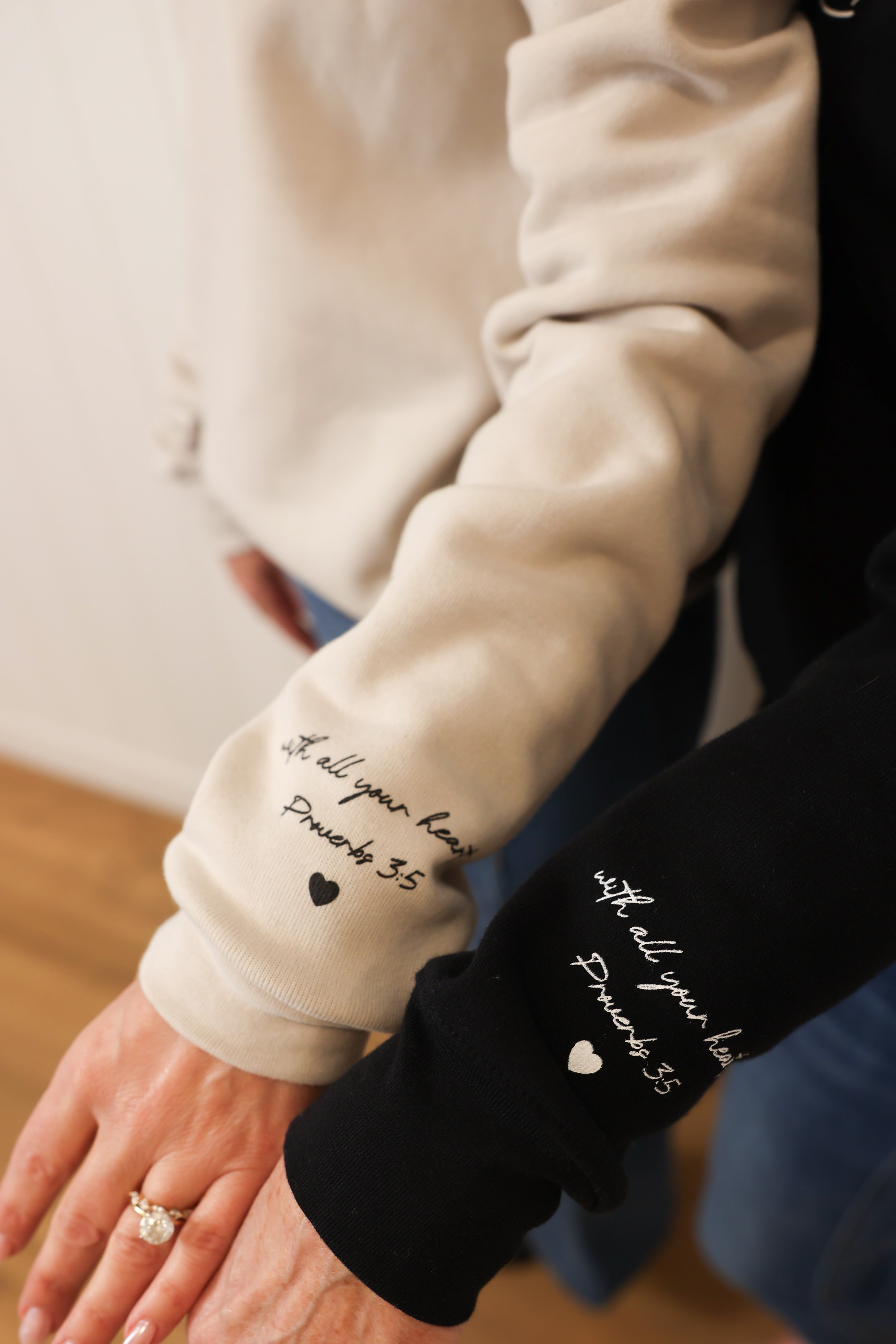 Trust in the Lord Crewneck Sweatshirt >> Black